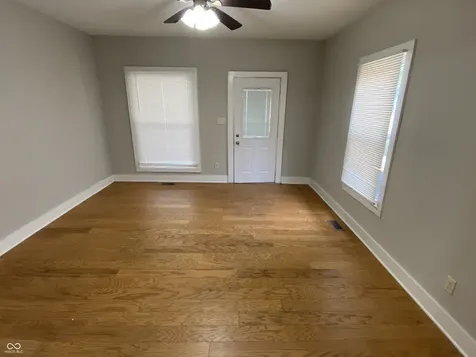91 S 5th Avenue Beech Grove IN 46107