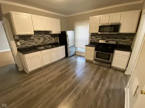 91 S 5th Avenue Beech Grove IN 46107