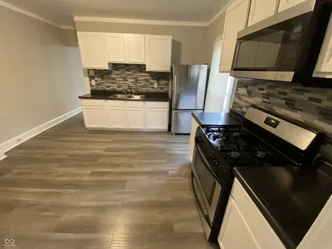 91 S 5th Avenue Beech Grove IN 46107