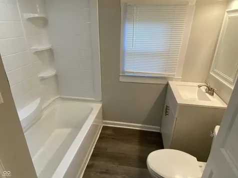91 S 5th Avenue Beech Grove IN 46107