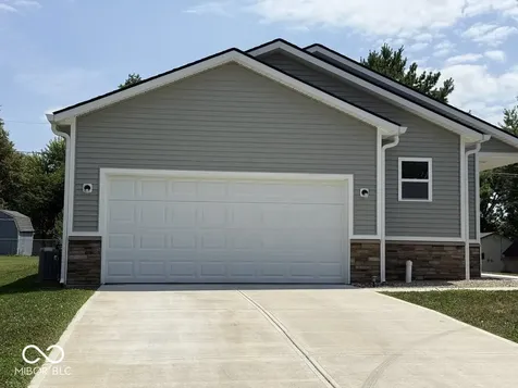 1279 S Marion Street Martinsville IN 46151
