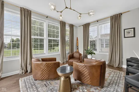 13082 Knights Way Fishers IN 46037
