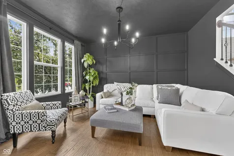 13082 Knights Way Fishers IN 46037