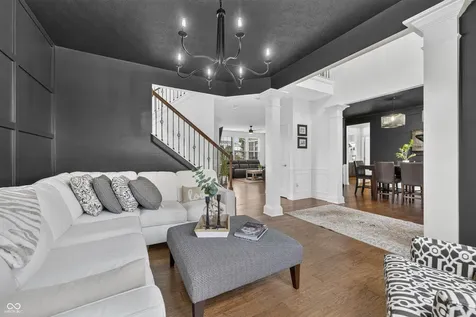 13082 Knights Way Fishers IN 46037