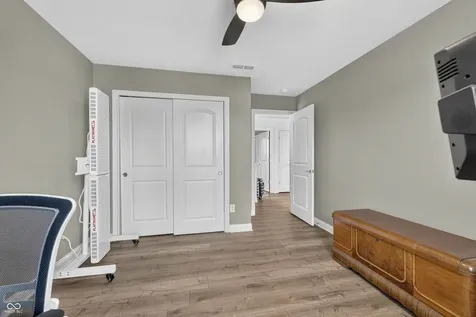 13082 Knights Way Fishers IN 46037