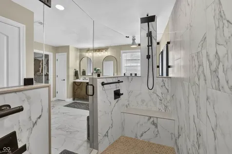 13082 Knights Way Fishers IN 46037