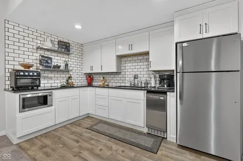 13082 Knights Way Fishers IN 46037
