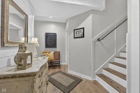 13082 Knights Way Fishers IN 46037