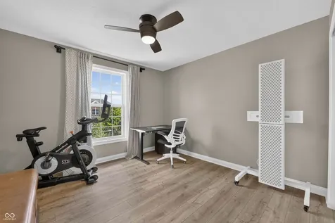 13082 Knights Way Fishers IN 46037