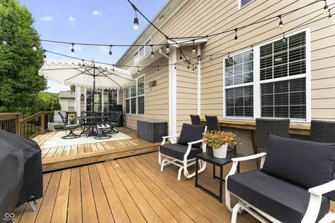 13082 Knights Way Fishers IN 46037