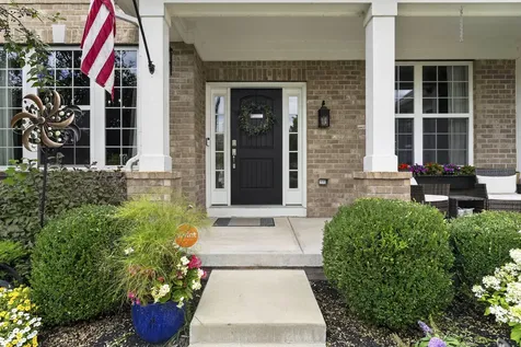 13082 Knights Way Fishers IN 46037