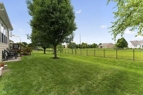 13082 Knights Way Fishers IN 46037