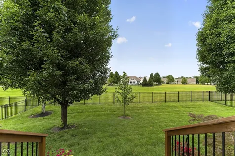 13082 Knights Way Fishers IN 46037