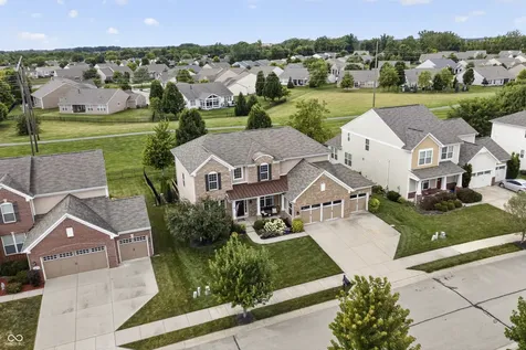 13082 Knights Way Fishers IN 46037