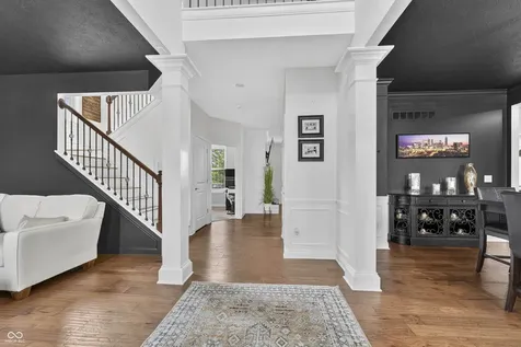 13082 Knights Way Fishers IN 46037