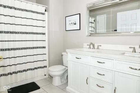 8362 Enclave Boulevard Fishers IN 46038
