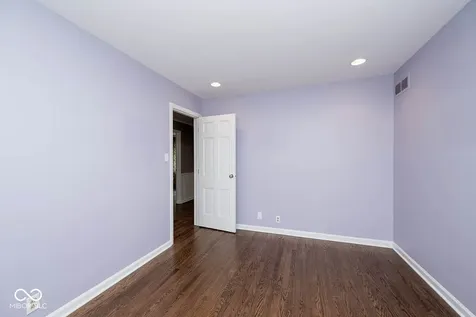 6320 Brixton Indianapolis IN 46220