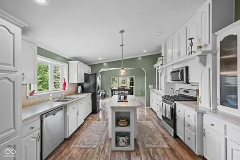 6215 S 275 E Lebanon IN 46052