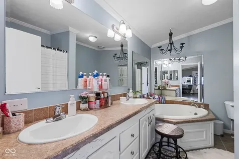 6215 S 275 E Lebanon IN 46052