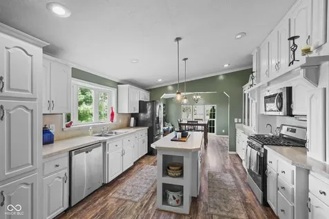 6215 S 275 E Lebanon IN 46052