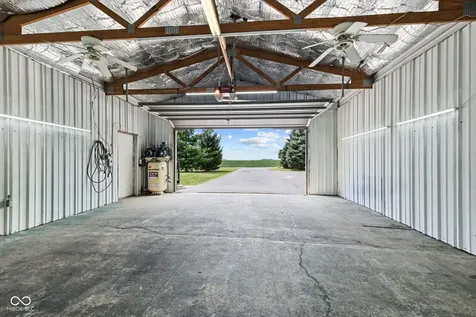 6215 S 275 E Lebanon IN 46052