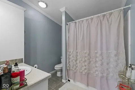 6215 S 275 E Lebanon IN 46052