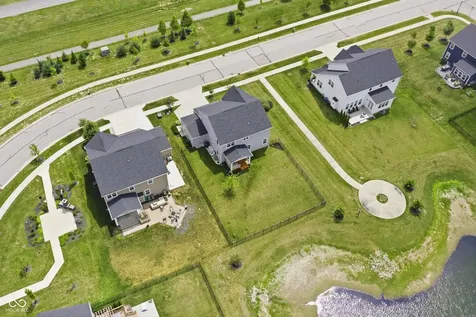 18460 Sandy Cove Lane Westfield IN 46074