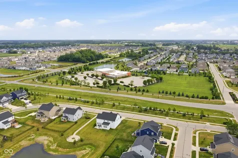 18460 Sandy Cove Lane Westfield IN 46074