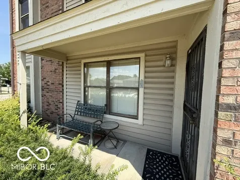 1763 Wellesley Lane Indianapolis IN 46219