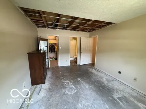 1763 Wellesley Lane Indianapolis IN 46219