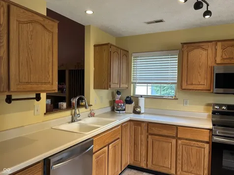1950 Winfield Park Drive Greenfield IN 46140