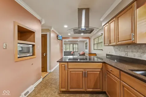 217 Woodhill Drive Indianapolis IN 46227