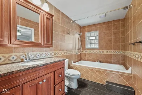 217 Woodhill Drive Indianapolis IN 46227
