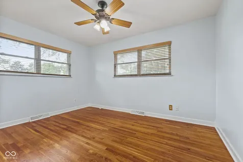 217 Woodhill Drive Indianapolis IN 46227