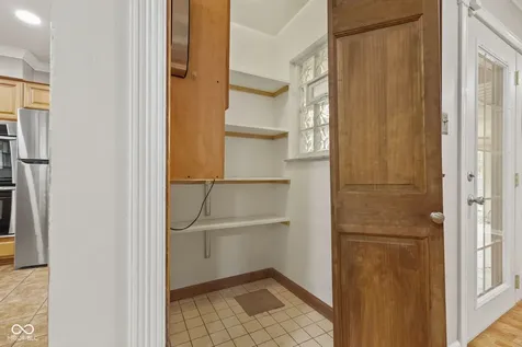 217 Woodhill Drive Indianapolis IN 46227