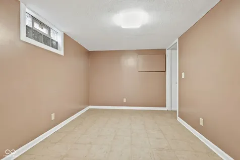 217 Woodhill Drive Indianapolis IN 46227