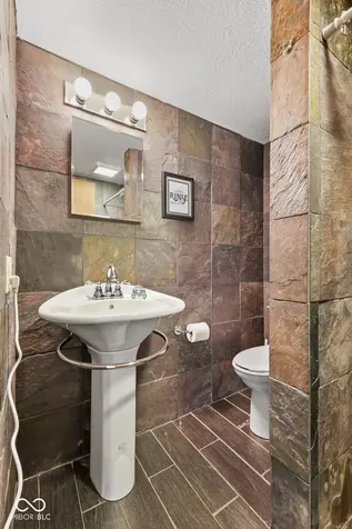 217 Woodhill Drive Indianapolis IN 46227