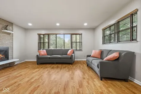 217 Woodhill Drive Indianapolis IN 46227