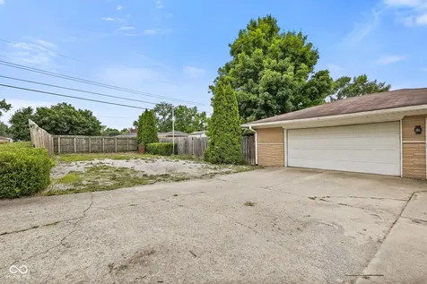 217 Woodhill Drive Indianapolis IN 46227
