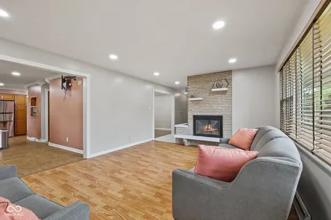 217 Woodhill Drive Indianapolis IN 46227