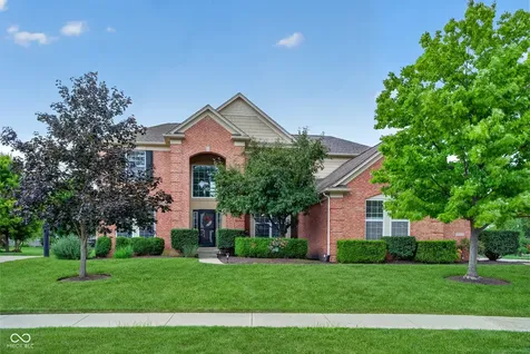 13272 Talon Crest Drive Fishers IN 46037