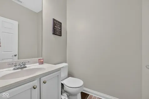 13272 Talon Crest Drive Fishers IN 46037