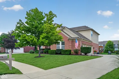 13272 Talon Crest Drive Fishers IN 46037