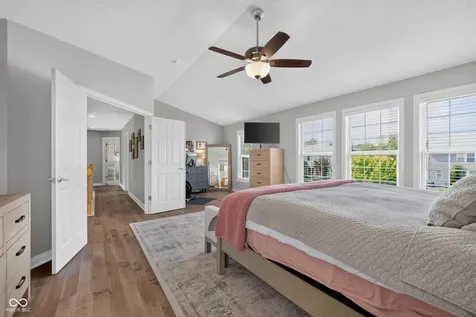 13272 Talon Crest Drive Fishers IN 46037