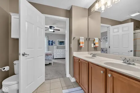 13272 Talon Crest Drive Fishers IN 46037