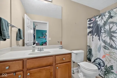 13272 Talon Crest Drive Fishers IN 46037