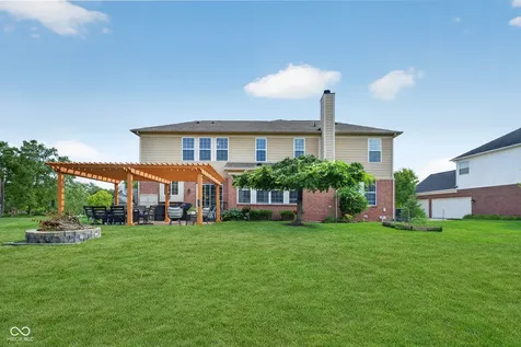 13272 Talon Crest Drive Fishers IN 46037