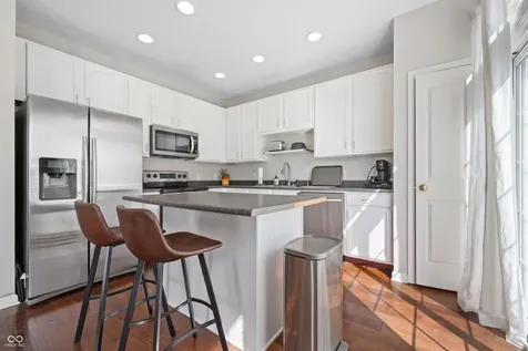 1194 Cavendish Drive Carmel IN 46032