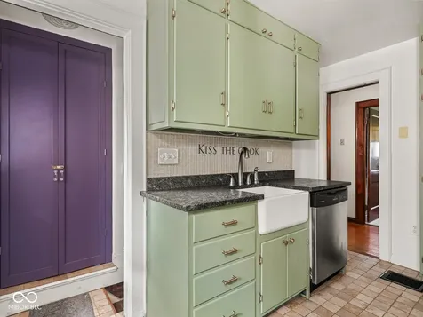 2640 Allen Avenue Indianapolis IN 46203