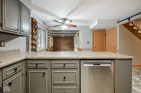 2724 Andy Drive Indianapolis IN 46229